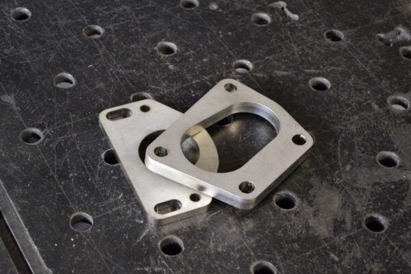 DSC0069.NEF_.jpg Komplet flanszy Downpipe Fiat Abarth 500 1.4 T-jet IHI