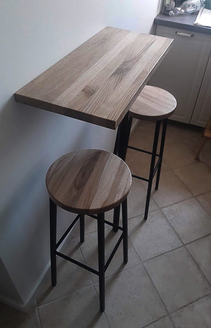 Jakmal Hokery i stolik