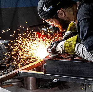 JAKMAL specjalista od spawania